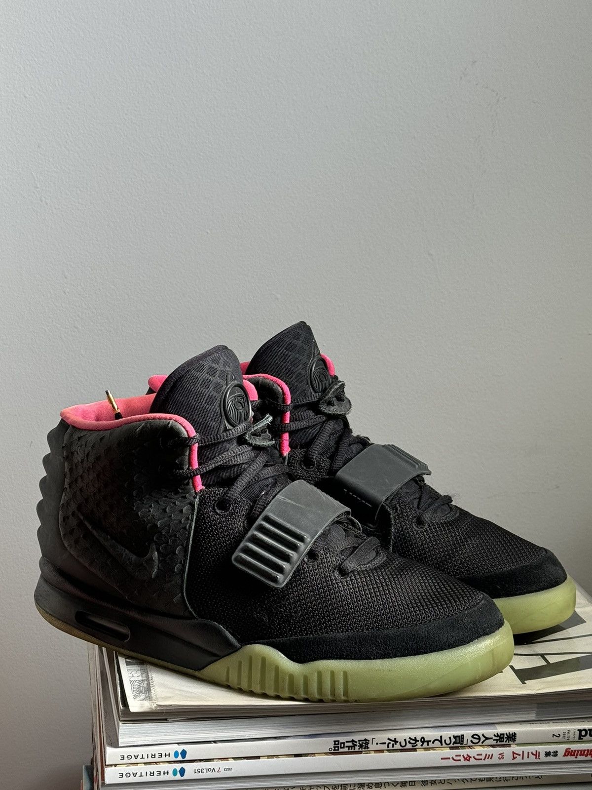 Nike Nike Air Yeezy 2 NRG “Solar Red” Size US 9 / EU 42 - 2 Thumbnail