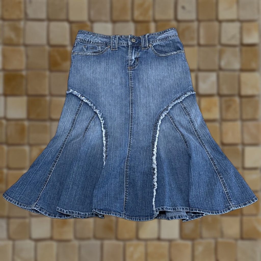 Vintage VINTAGE Rewind Denim Flare Skirt Juniors Size 7 Blue Midi with Pockets Womens Size 28" / US 6 / IT 42 - 1 Thumbnail