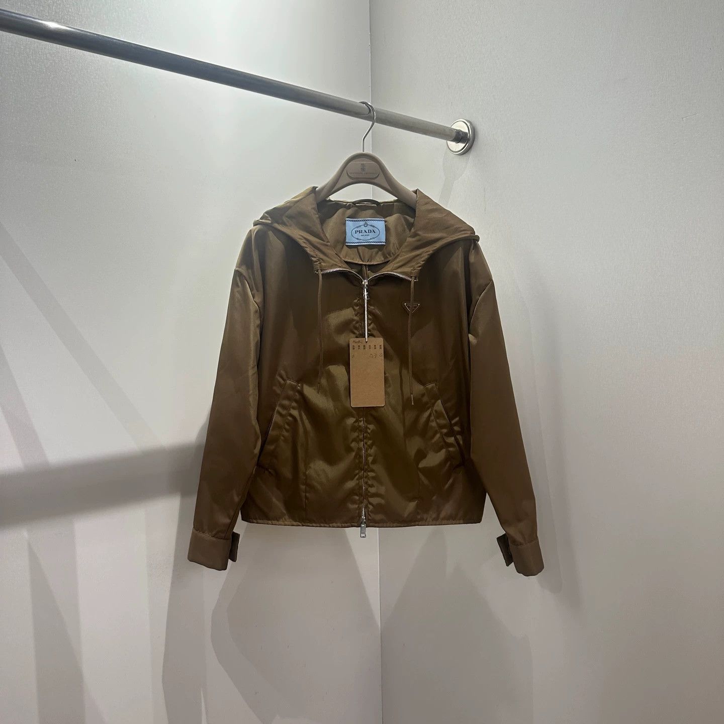 Prada Prada may852 Triangle Metal Logo Hooded Jacket 42 Size M / US 6-8 / IT 42-44 - 1 Thumbnail