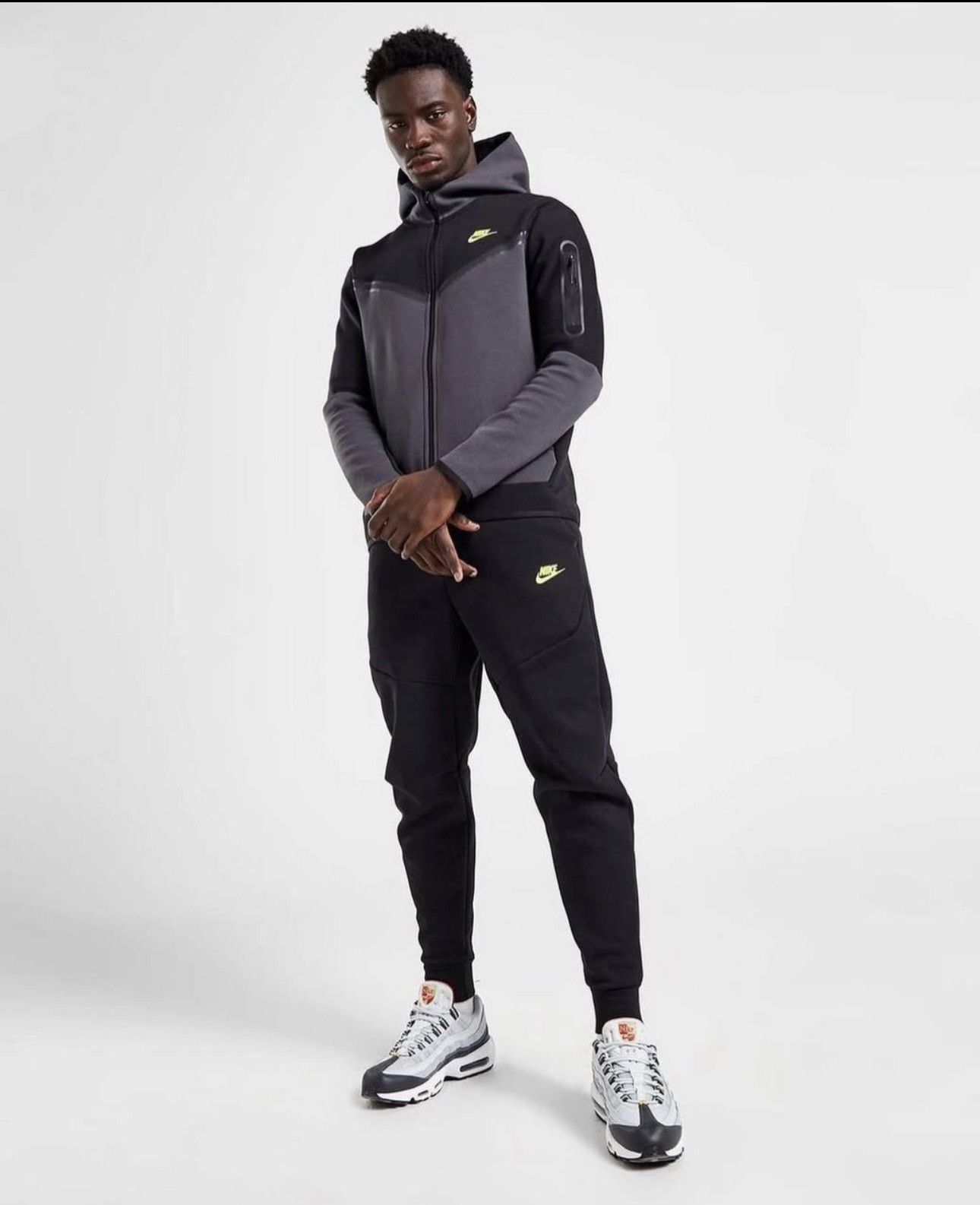 Nike Nike tech fleece track suit size XL drill rare Size US XL / EU 56 / 4 - 5 Thumbnail