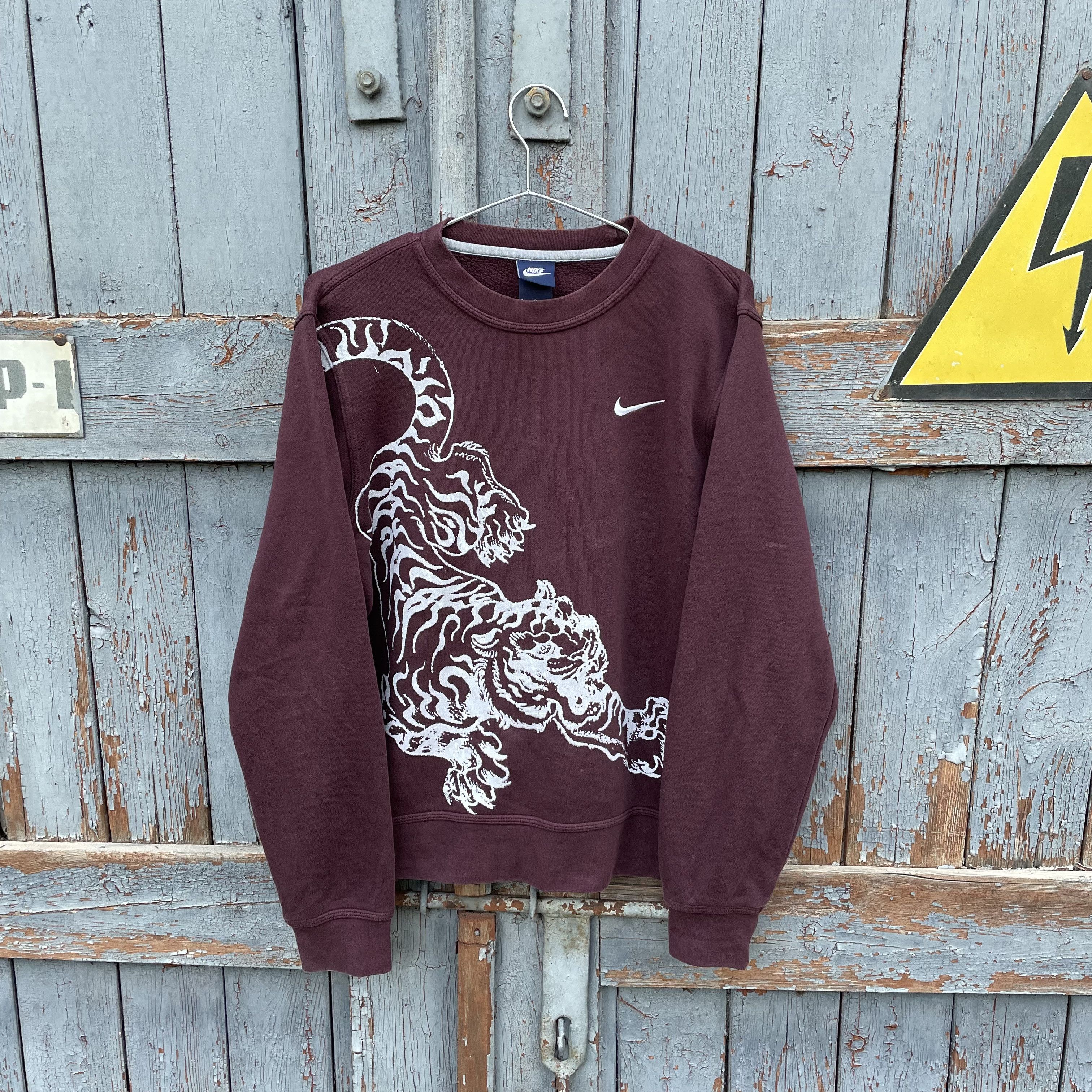 Nike × Vintage Nike Custom Sweatshirt crew neck Tiger Animal opium y2k Size US S / EU 44-46 / 1 - 1 Thumbnail