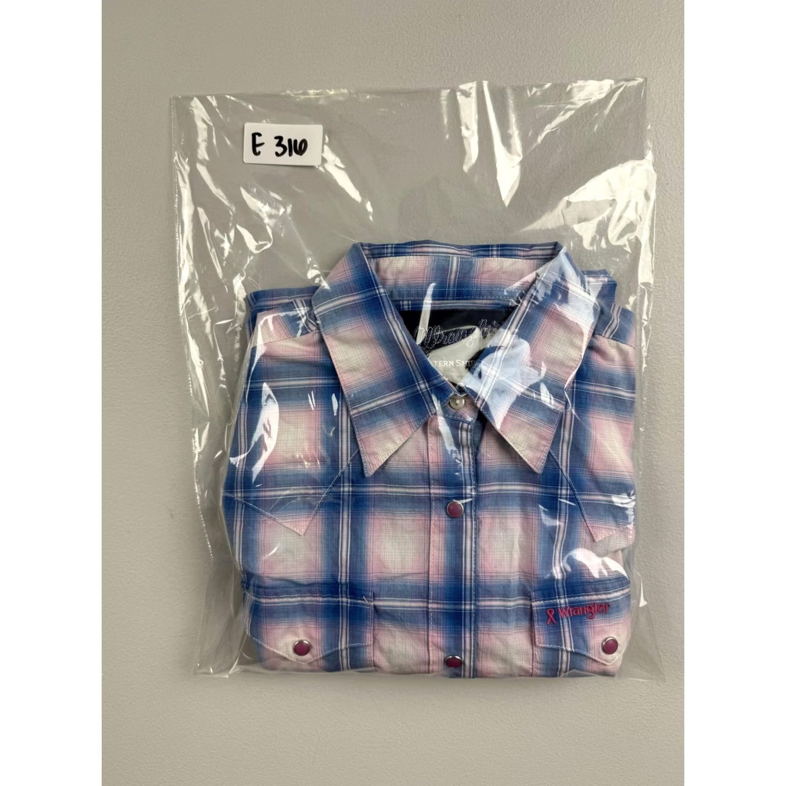 Wrangler Wrangler Shirt Womens Small Blue Pink Plaid Western Pearl Snap Rodeo Size S / US 4 / IT 40 - 7 Thumbnail