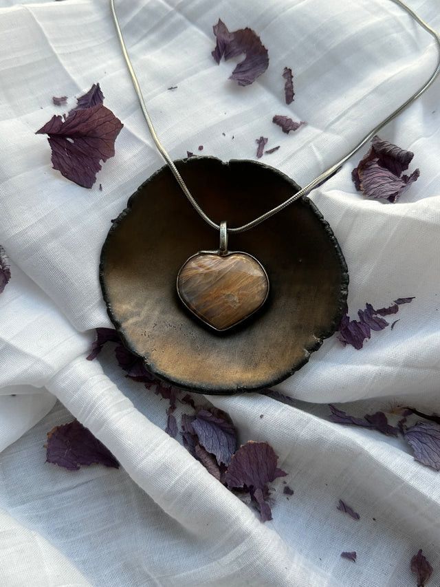 Other “Earthbound Love” — Aragonite Pendant by Laura Řezaninová Size ONE SIZE - 1 Preview
