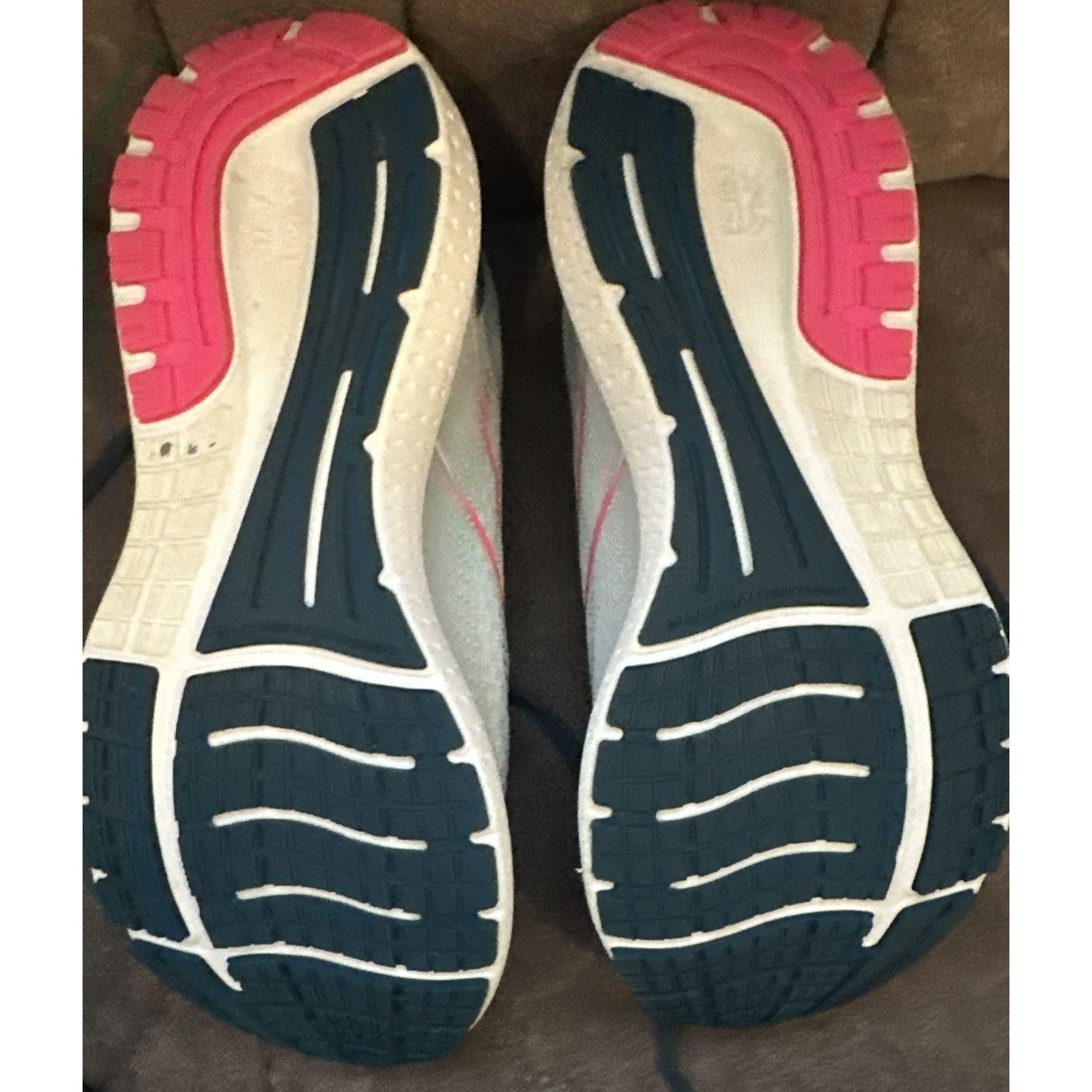 Brooks Brooks Glycerin 19 Womens size 10Shoes Gray Pink Runnin Size US 10 / IT 40 - 2 Thumbnail