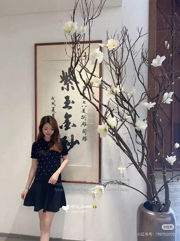 Chanel Chanel Black Long Sleeve Dress with Pearls . Size S / US 4 / IT 40 - 8 Thumbnail