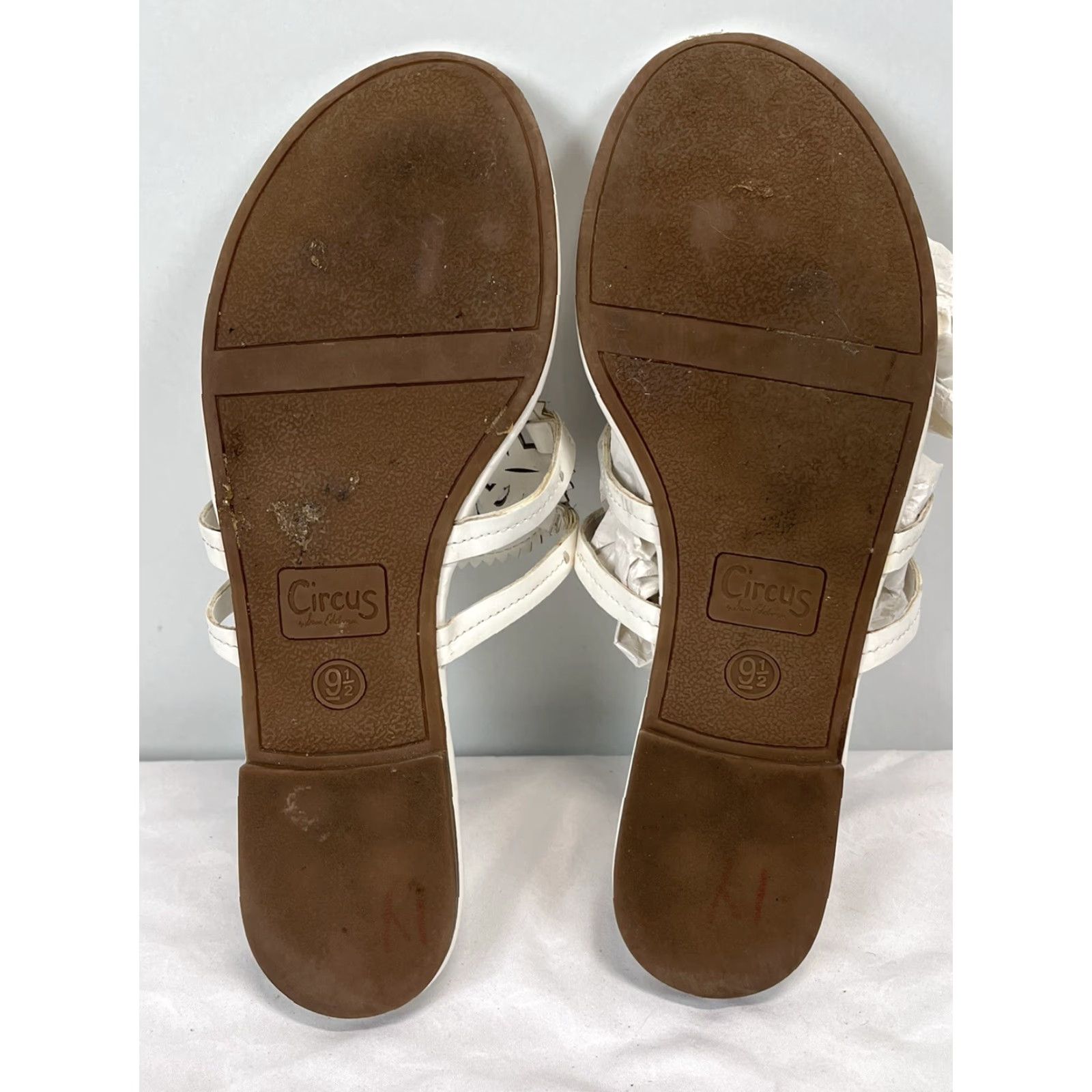 Vintage Circus by Sam Edelman Canyon Thong Sandals Sz 9.5 GUC White Medallion Leather Size US 9.5 / IT 39.5 - 5 Thumbnail