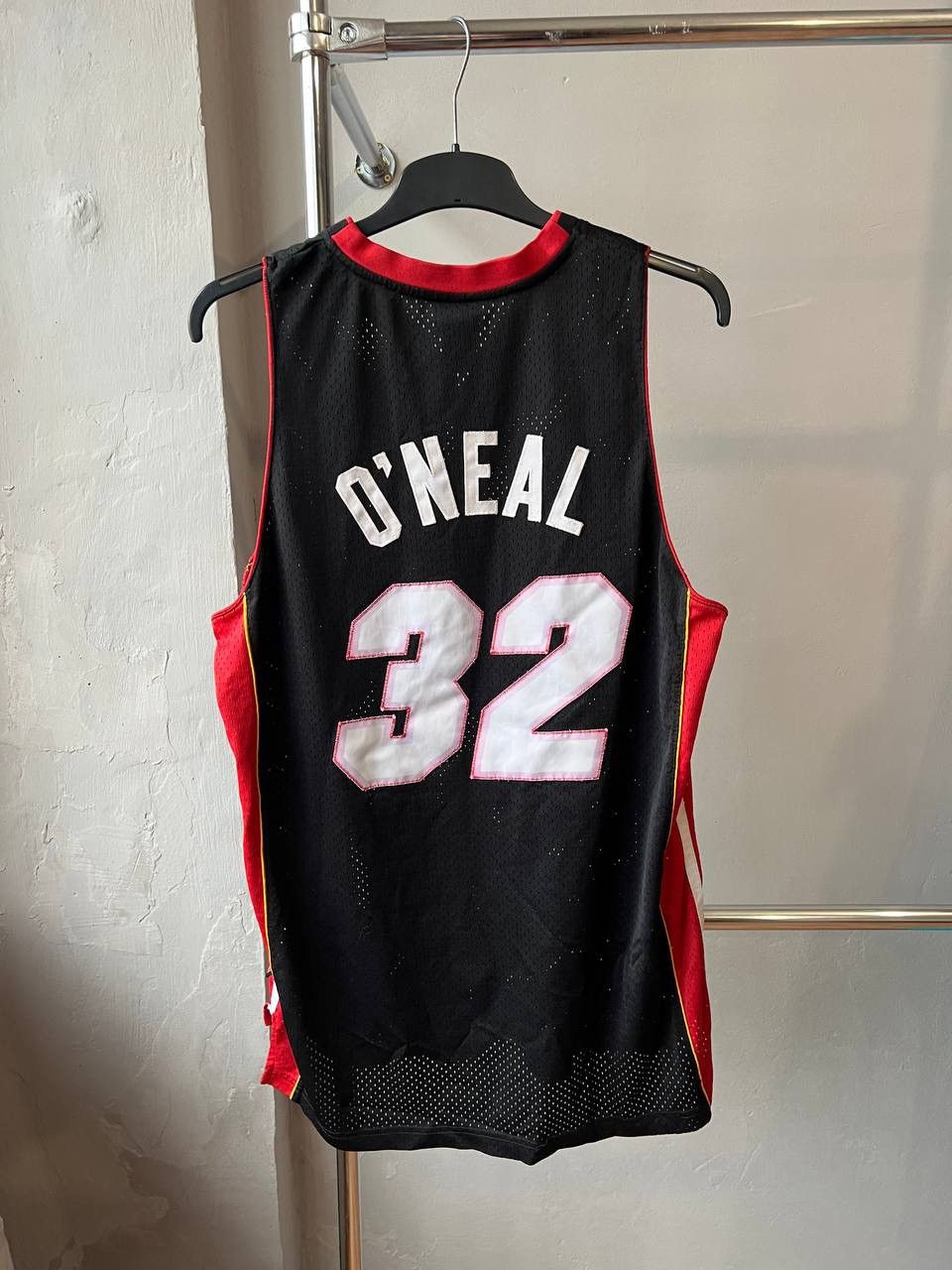 NBA VINTAGE MIAMI HEAT #32 O’NEAL REEBOK BASKETBALL JERSEY L Size US L / EU 52-54 / 3 - 9 Thumbnail