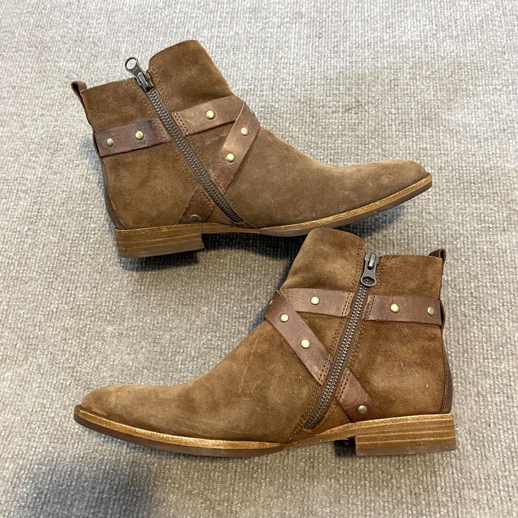 Vintage Kork-Ease Booties Womens Size 8.5 Brown Leather Ankle Strap Studded Zip K69006 Bootie Shoes Womens Brown Leather Studded Zip Ankle Bootie 8.5 Size US 9 / IT 39 - 3 Thumbnail