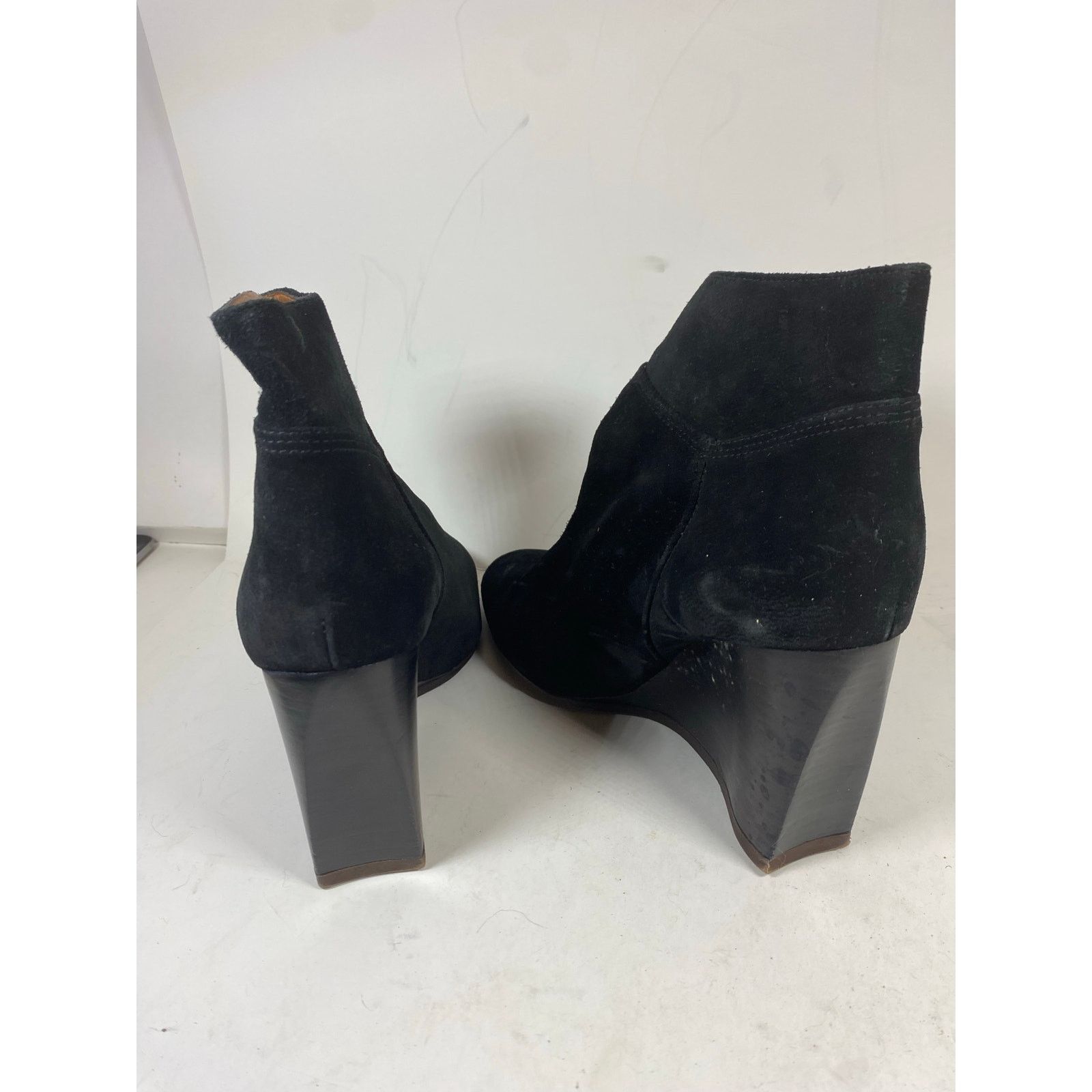 Lanvin Lavin Black Low Ankle Wedge Suede Bootie 8.5W Size US 8.5 / IT 38.5 - 3 Thumbnail
