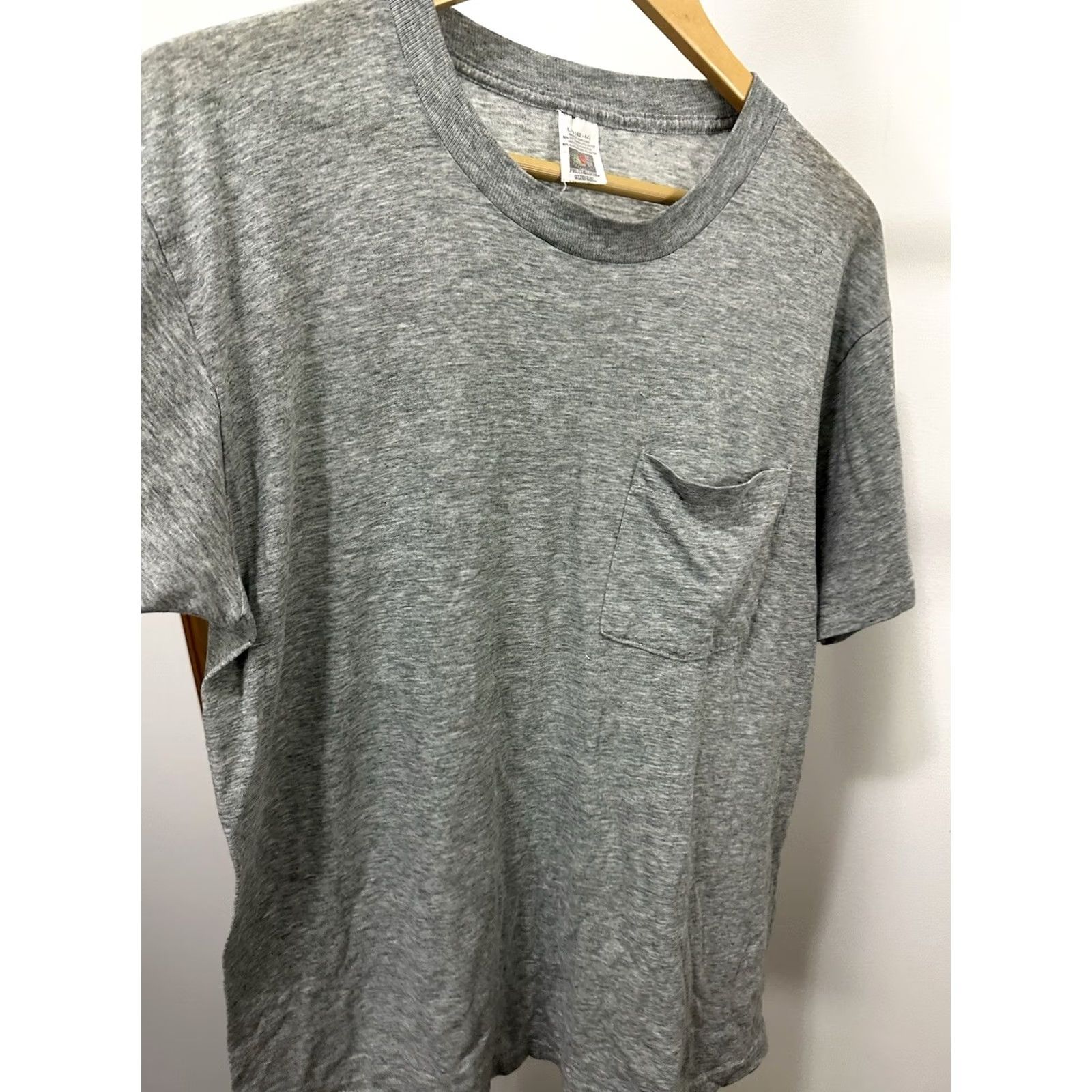 Fruit Of The Loom VTG Fruit Of The Loom T-Shirt Gray L Short Sleeve Burnout WIP Worn Paper Thin Selvedge Pocket Mens Size US L / EU 52-54 / 3 - 7 Thumbnail