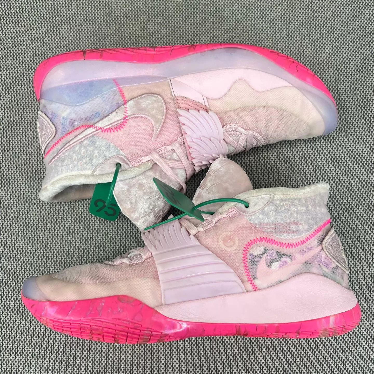 Nike Nike KD12 Breast Cancer Pink 45 Boxed New Size US 12 / EU 45 - 2 Thumbnail