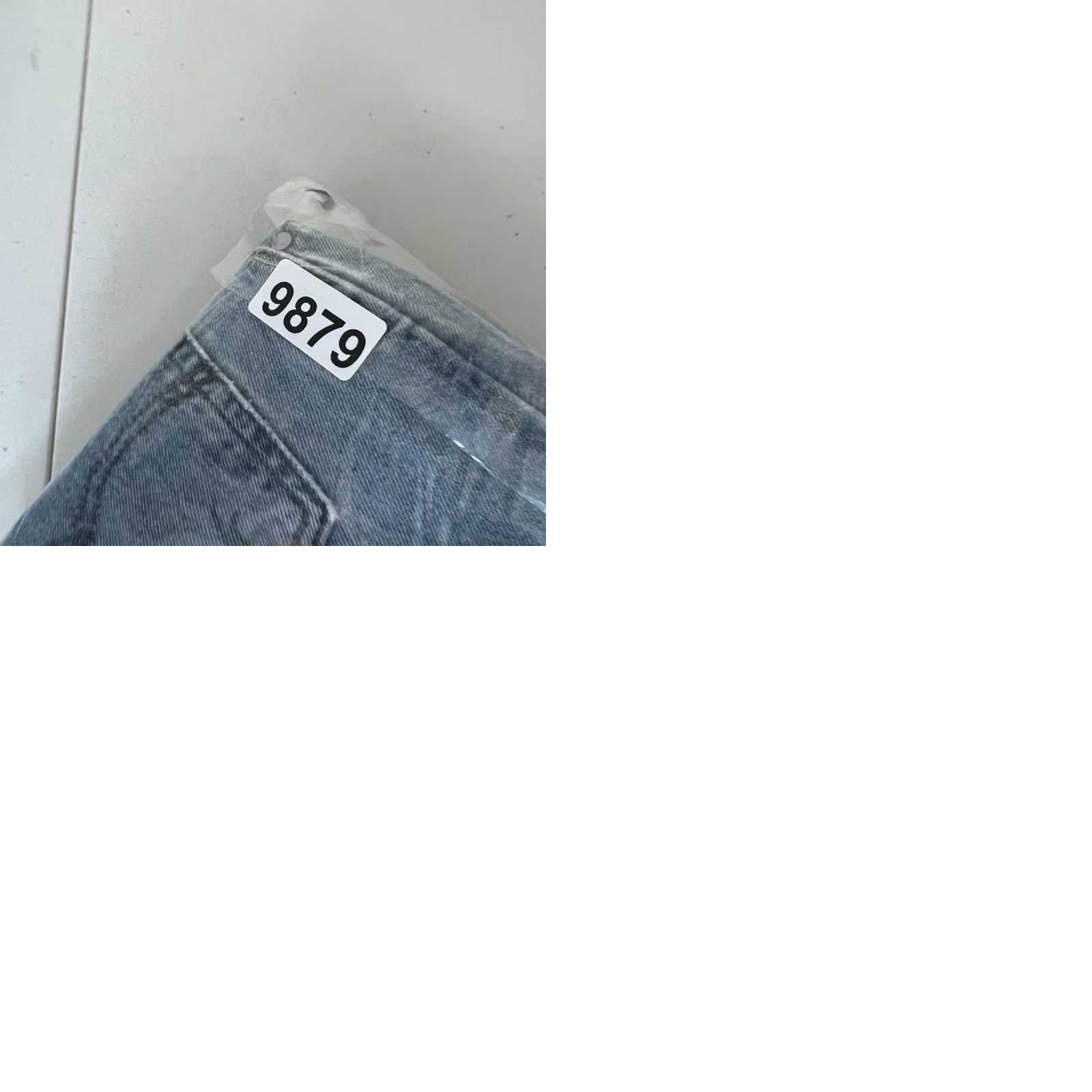 Levi's VINTAGE Levi’s Silvertab Baggy Jeans 34x32 90s Light Wash Faded Blue DISTRESSED Men Size US 34 / EU 50 - 10 Thumbnail