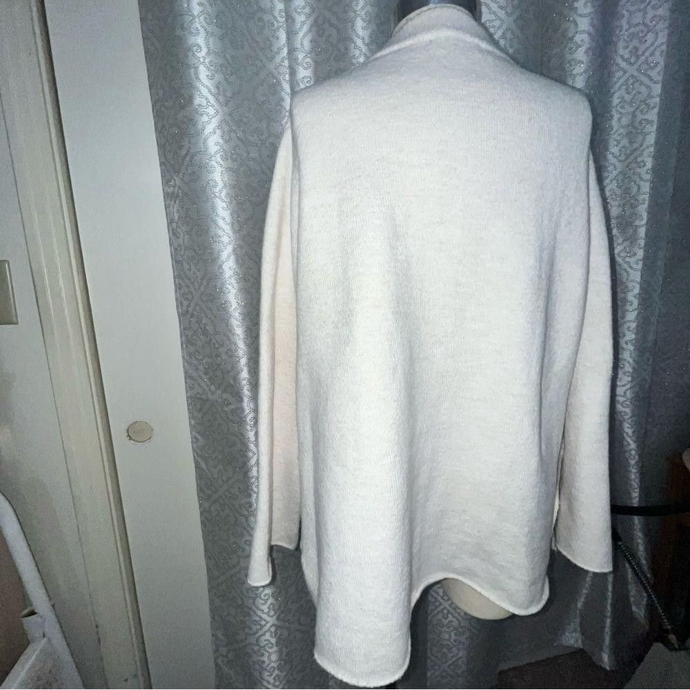 Zara Zara's Luxurious Crewneck Sweater Size S / US 4 / IT 40 - 3 Thumbnail
