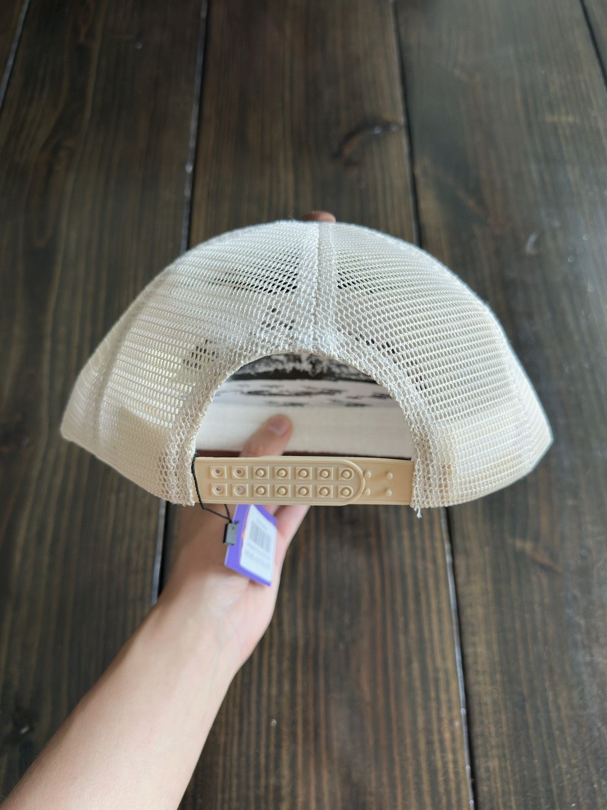 Corteiz Corteiz Box Logo Trucker Hat Brown Beige Size ONE SIZE - 4 Thumbnail