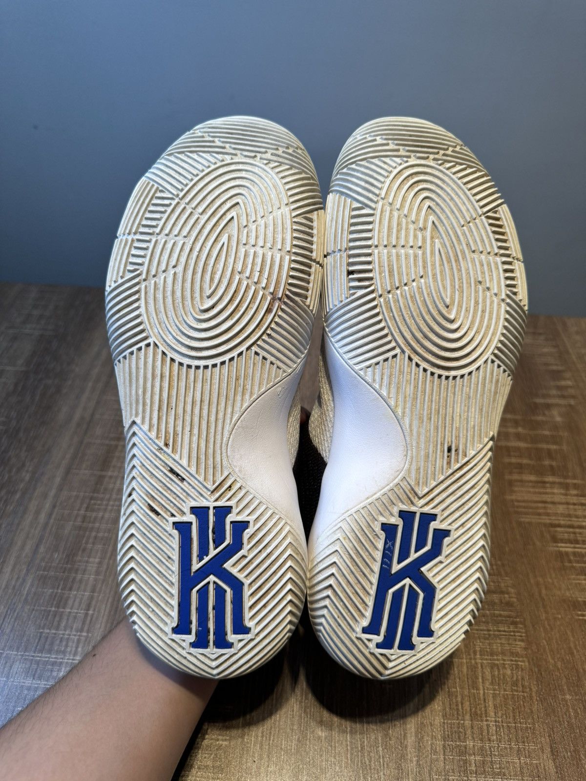 Nike Nike Kyrie 2 Kyrache Mens Size 9 Basketball Shoes Sneakers Size US 9 / EU 42 - 6 Thumbnail