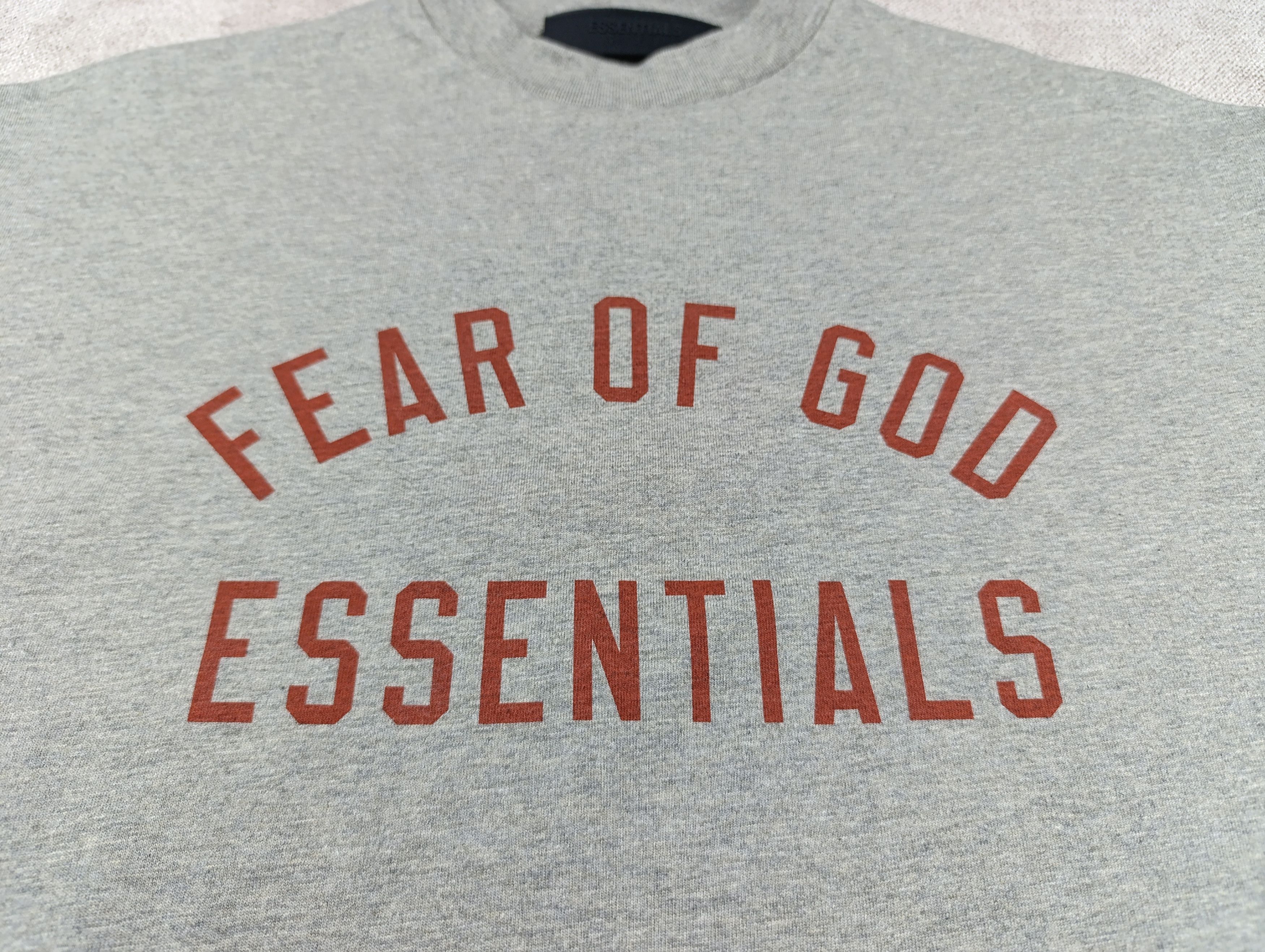 Fear of God Auth. FEAR OF GOD ESSENTIALS Tri-Blend Crewneck Womens Tee Size L / US 10 / IT 46 - 6 Thumbnail