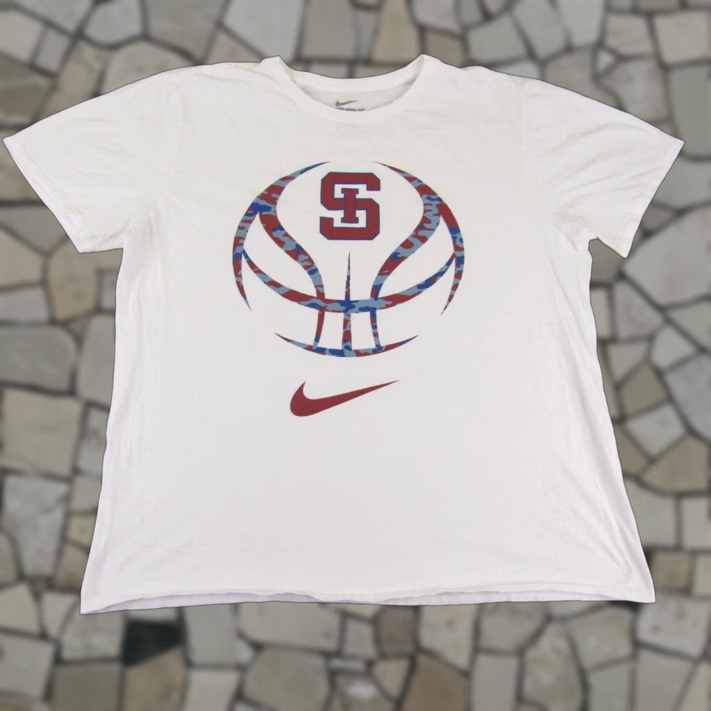 Nike Nike Shirt Mens XL White St Ignatius Bruce Mahoney Basketball Top Tee Athletic Size US XL / EU 56 / 4 - 1 Thumbnail
