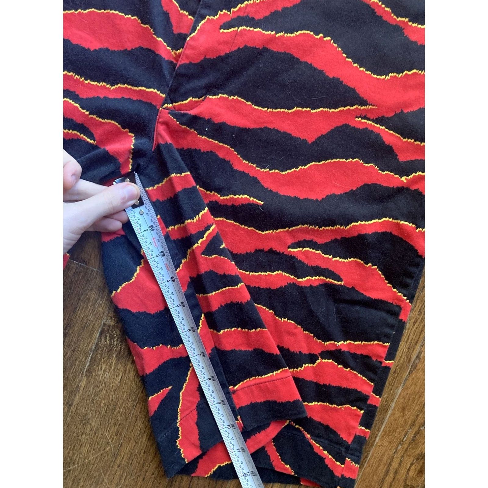 Vintage Loudmouth Golf Mens Chino Shorts Size 36 Red Tiger Camo AOP Size US 36 / EU 52 - 2 Thumbnail