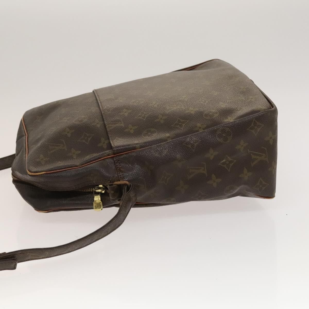 Louis Vuitton LOUIS VUITTON Monogram Danube GM Shoulder Bag M45262 Size ONE SIZE - 4 Thumbnail