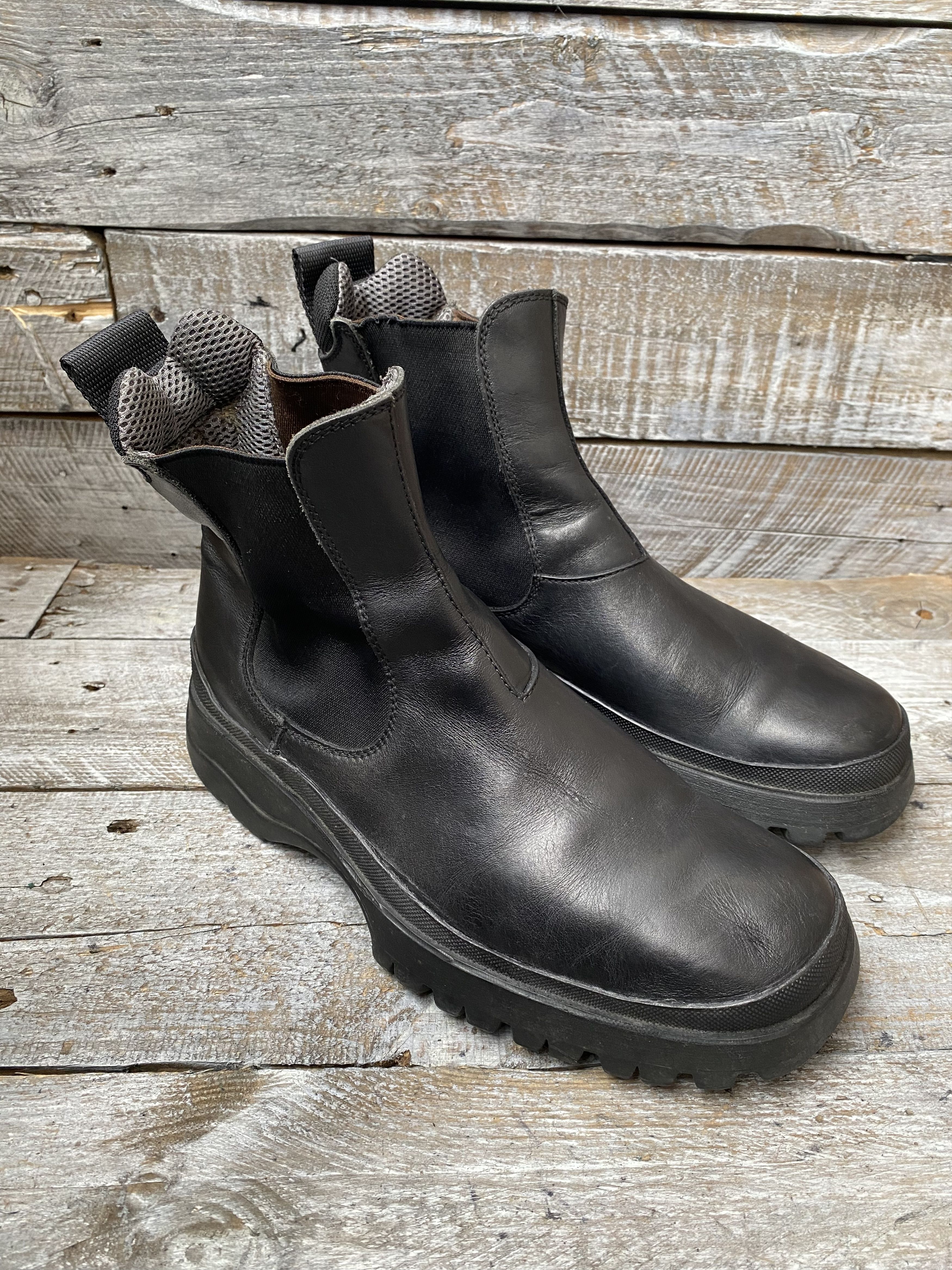 Prada Prada bixxen chelsea chunky boots sz 39 Size US 6 / EU 39 - 1 Thumbnail