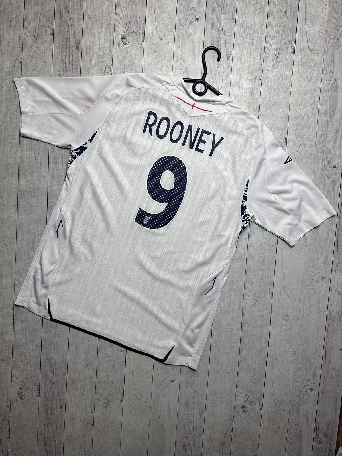 Umbro × Vintage Vintage Umbro England soccer jersey size XL logo Size US XL / EU 56 / 4 - 1 Thumbnail