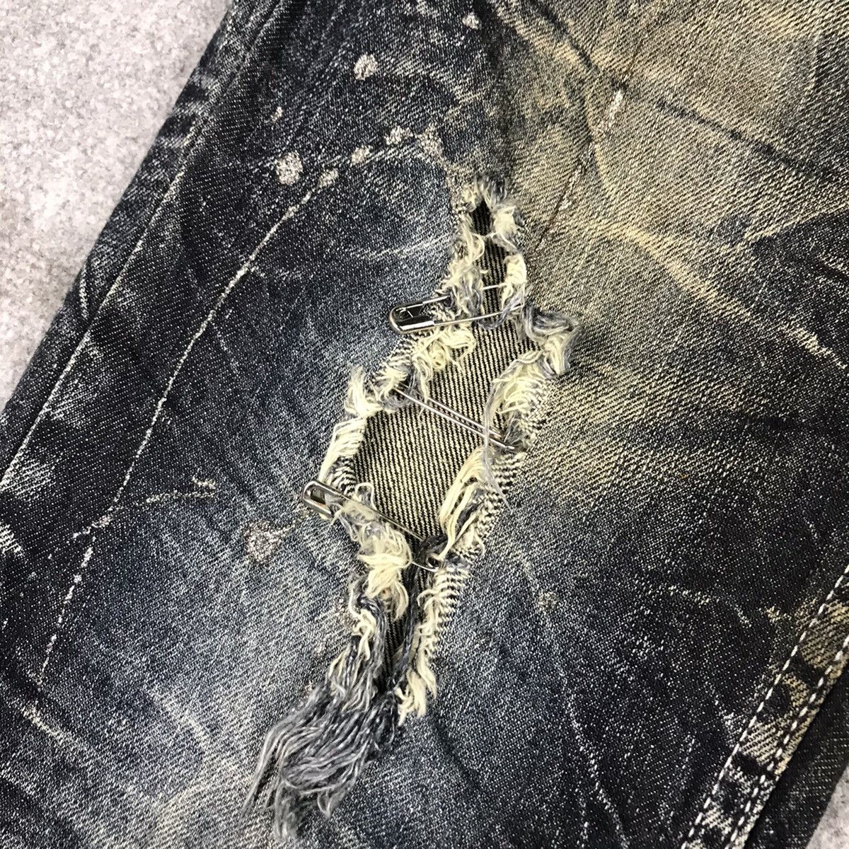 If Six Was Nine FLARE DISTRESSED NYLAUS RUSTY DENIM BOOT CUT PANTS Size US 28 / EU 44 - 7 Thumbnail