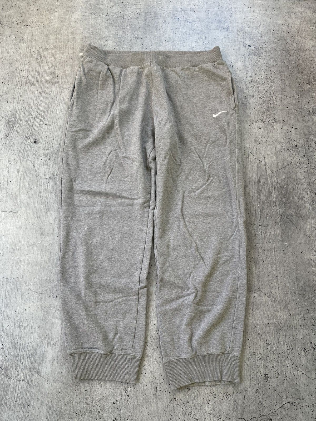 Nike Nike Baggy Vintage Y2K Track Pants Joggers Hype Xl Size US 36 / EU 52 - 1 Thumbnail