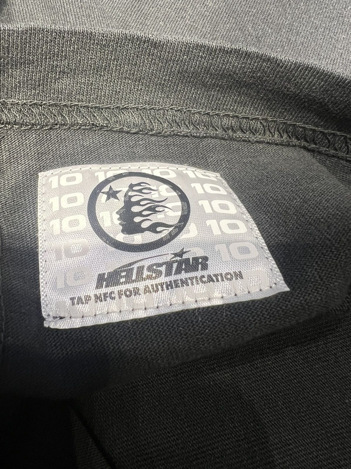 HELLSTAR HELLSTAR “CLASSIC” TSHIRT - SIZE XL - (BLACK) Size US XL / EU 56 / 4 - 5 Thumbnail
