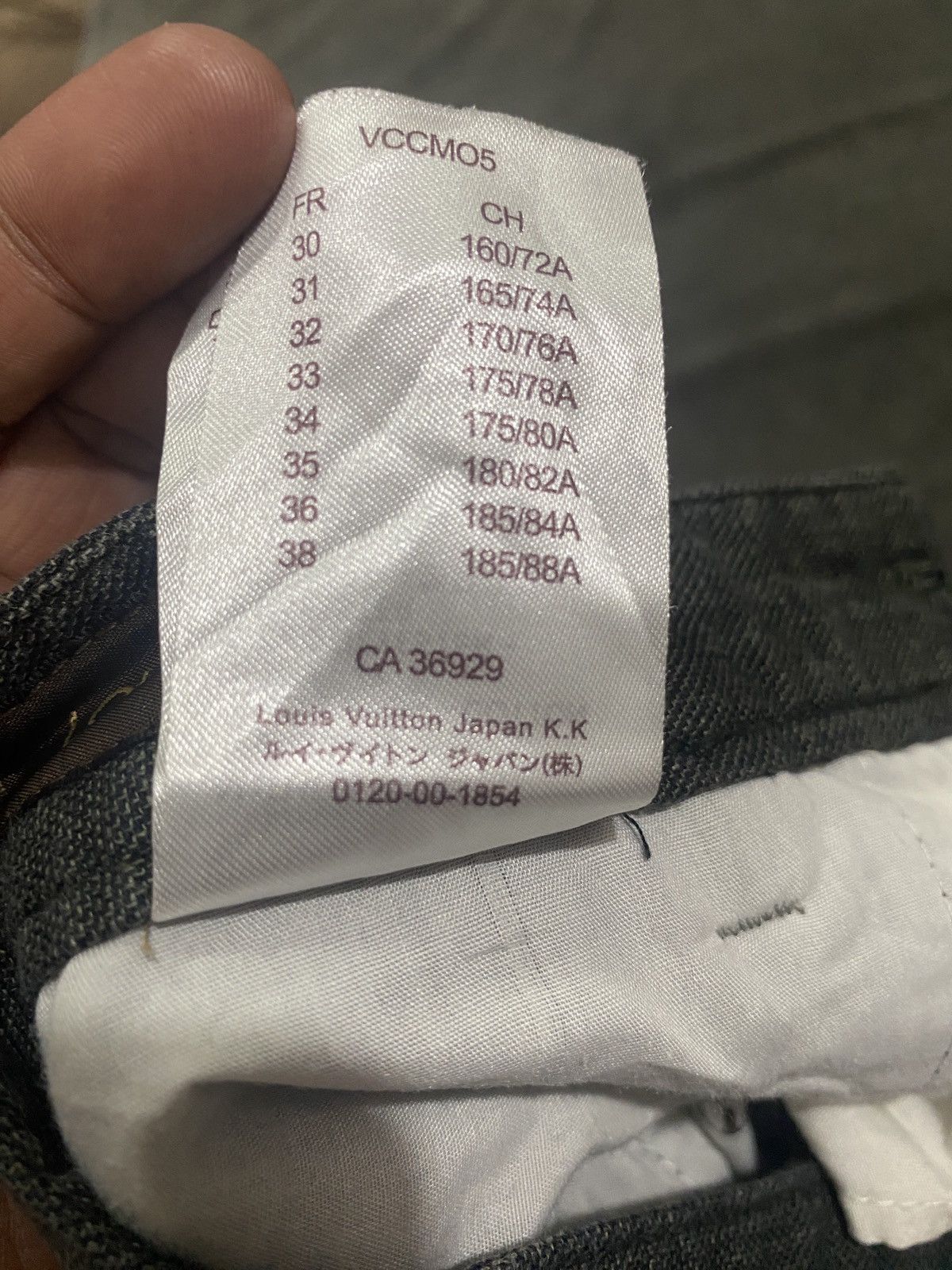 Fragment Design × Louis Vuitton 🔥BINDING NOW🔥Louis Vuitton & Fragments Casual Pants Size 31 Size US 31 - 13 Thumbnail