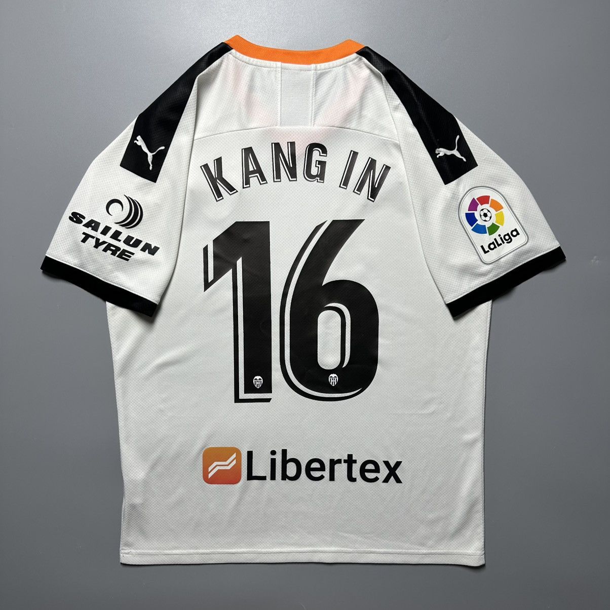 Puma VALENCIA PUMA 2019/2020 FOOTBALL HOME JERSEY #16 KANG IN Size US M / EU 48-50 / 2 - 1 Thumbnail