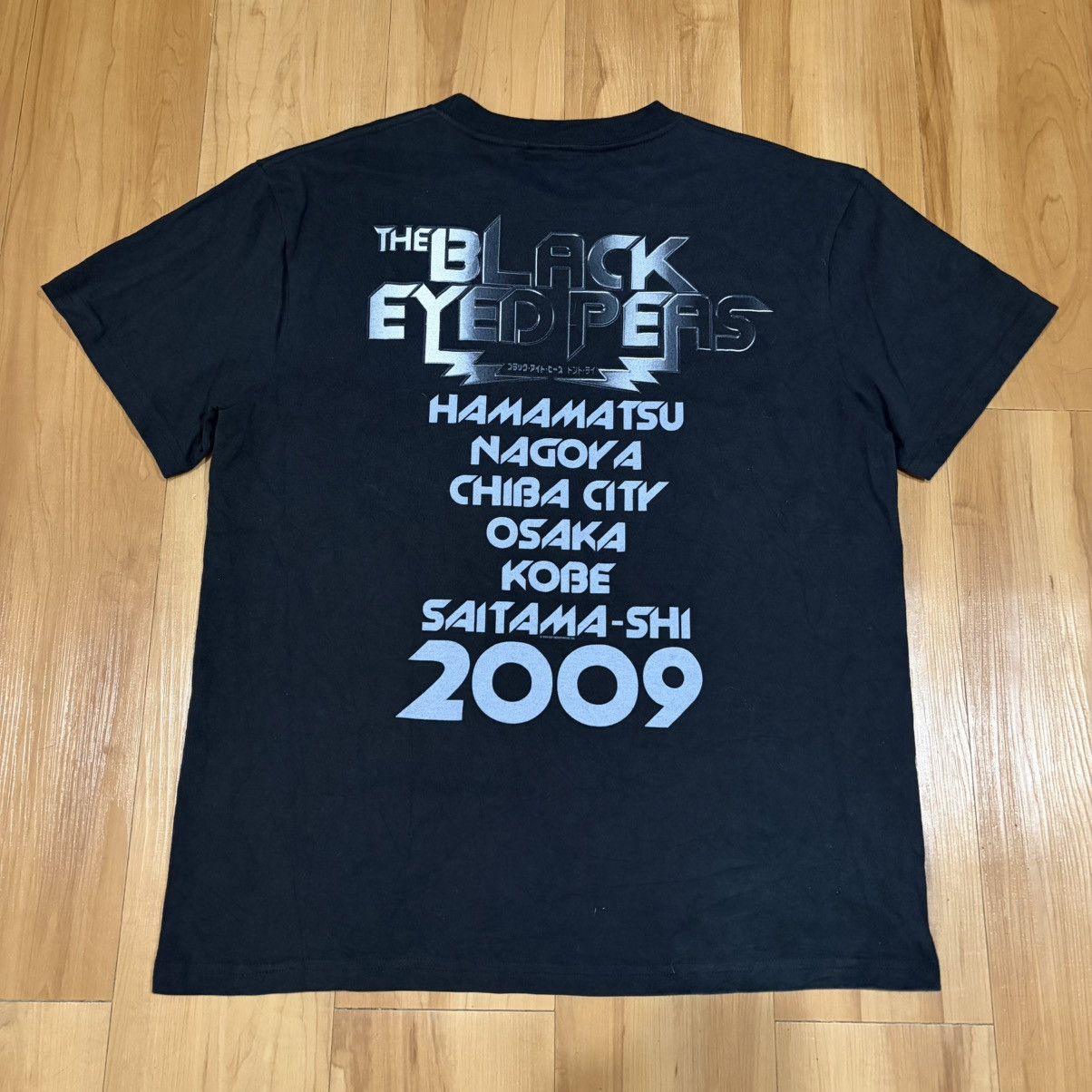 Band Tees The black eyed peas tour 2009 t-shirt Size US L / EU 52-54 / 3 - 2 Thumbnail