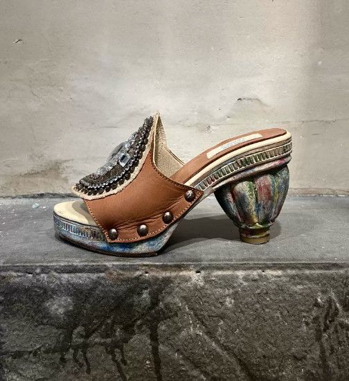 Share Spirit Homme Share Spirit Early Handcrafted Crystal Painted Sole Heels Size US 6.5 / IT 36.5 - 6 Thumbnail