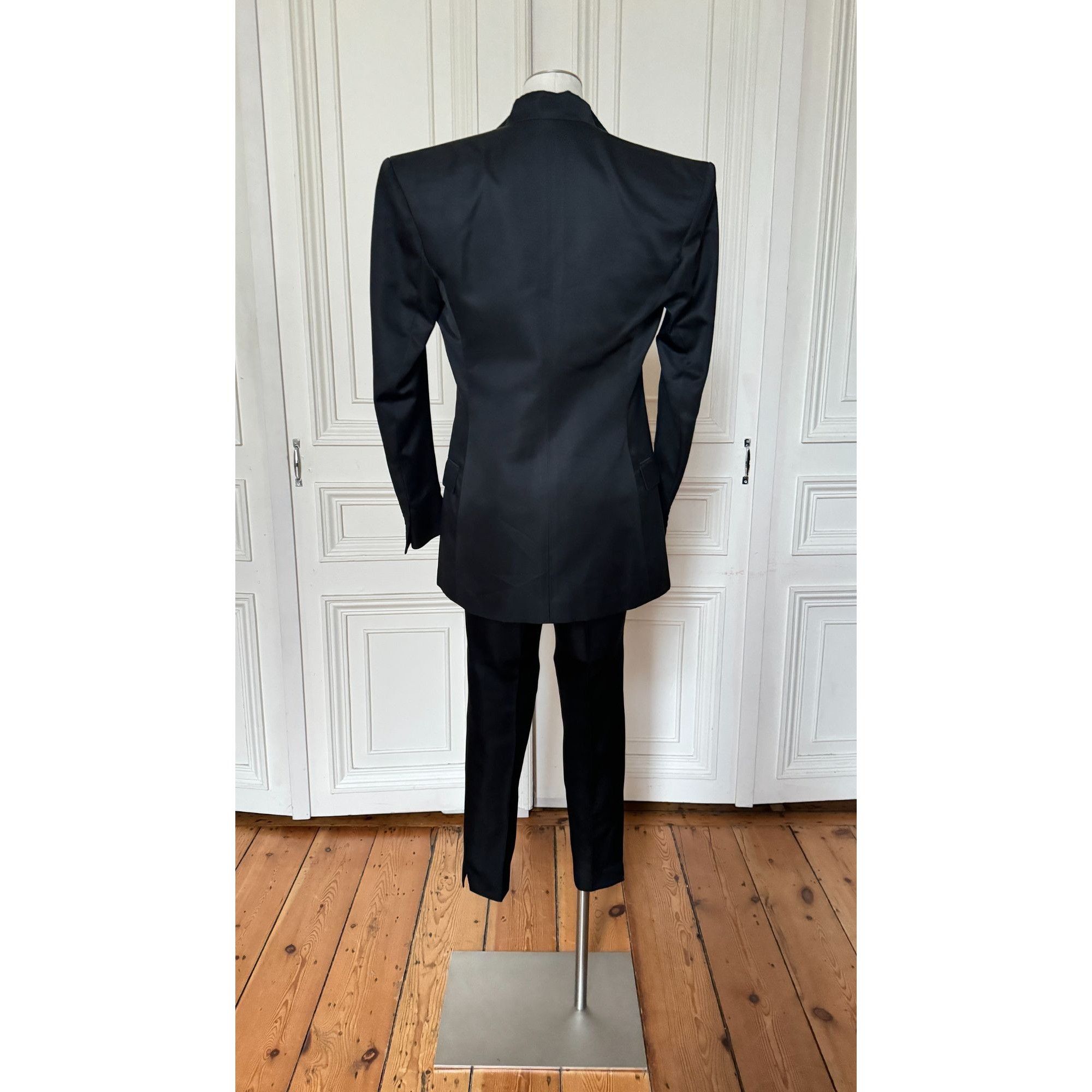 Yves Saint Laurent Black Tuxedo Suit Size S / US 4 / IT 40 - 5 Thumbnail