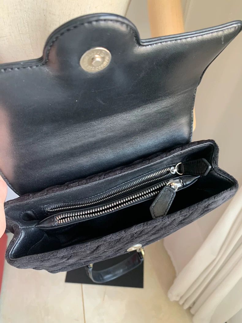 Vivienne Westwood Vivienne Westwood Saturn black velvet lightning flip cover Size ONE SIZE - 8 Thumbnail