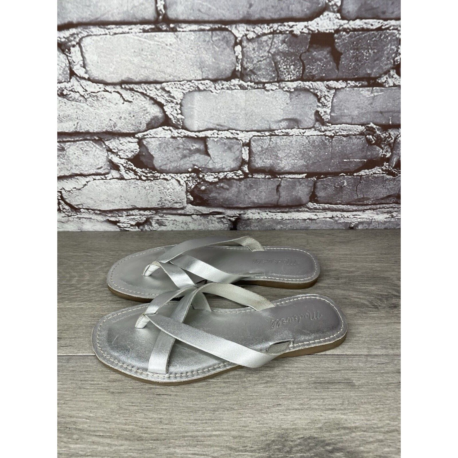 Madewell Madewell Boardwalk Silver Metallic Leather Thong Sandals Wom Size US 6.5 / IT 36.5 - 1 Thumbnail