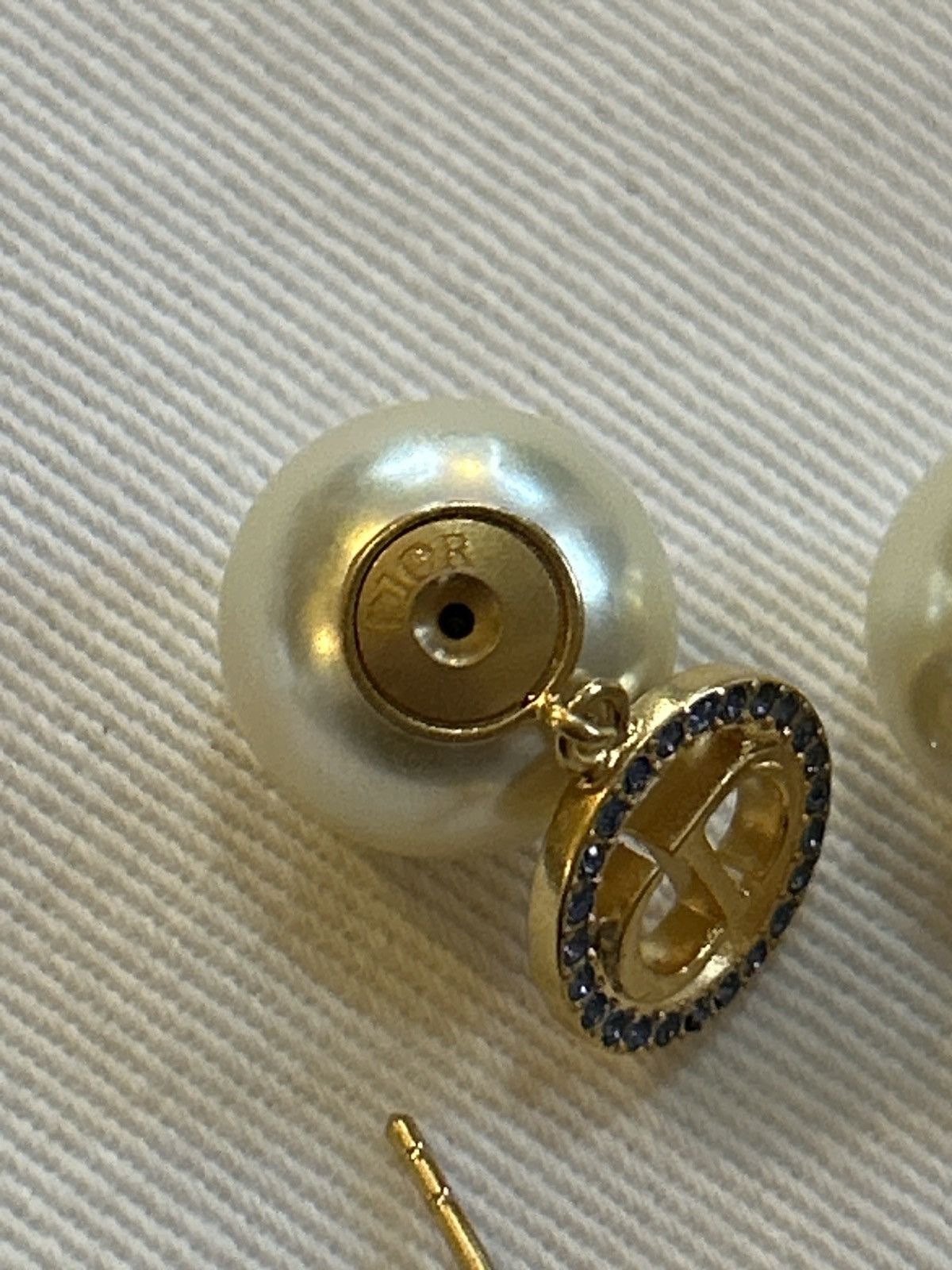 Dior DIOR TRIBALES EARRINGS Gold-Finish Metal, White Resin Pearls Size ONE SIZE - 9 Thumbnail
