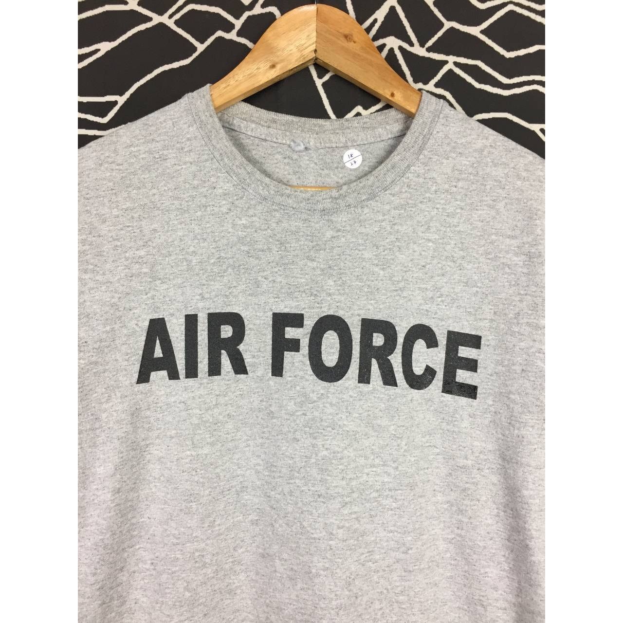 Vintage Vtg Air Force Spell Out Logo USAF Military Tee Size S Size US S / EU 44-46 / 1 - 3 Thumbnail