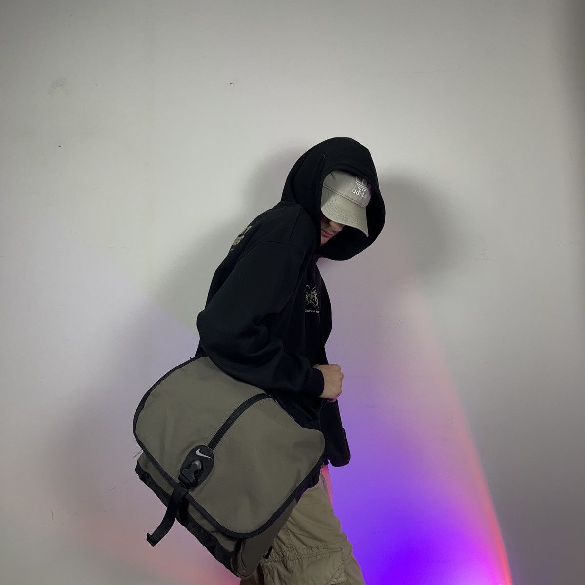 Nike × Vintage Nike Vintage 00’s Centre Swoosh Crossbody Messenger Bag Size ONE SIZE - 2 Thumbnail