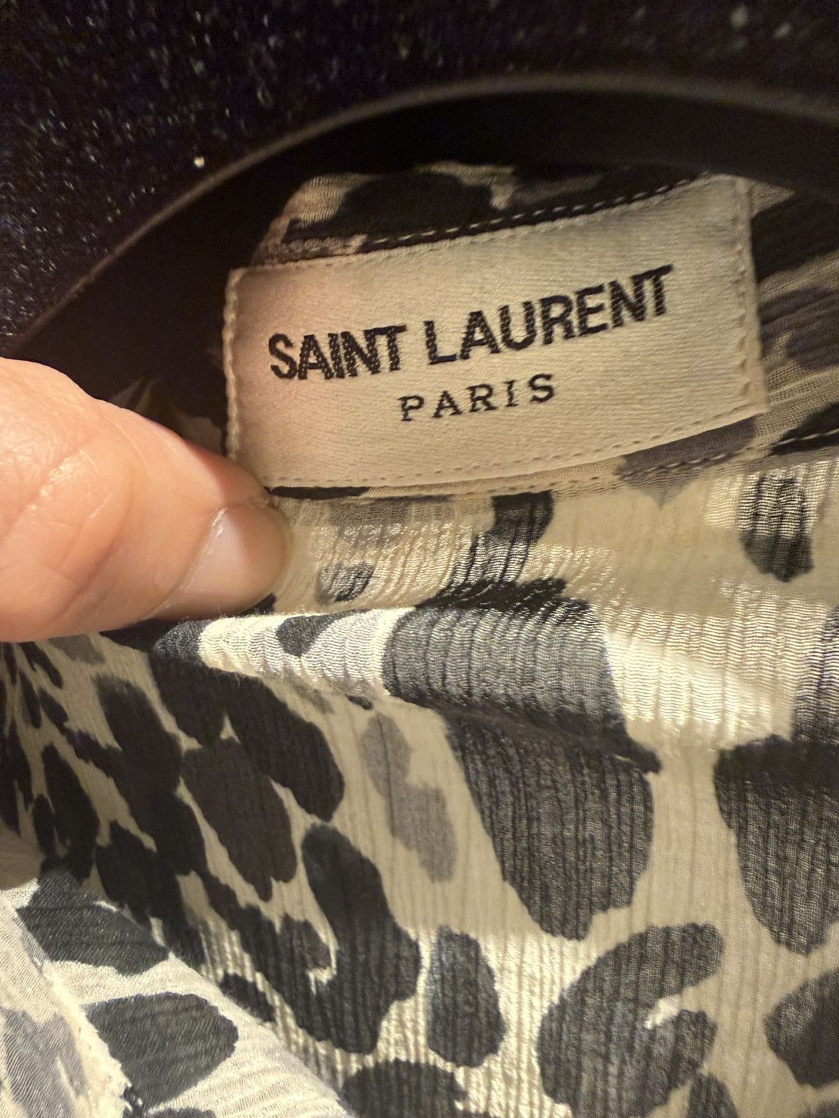 Saint Laurent Paris Snow leopard print crepe shirt size 40 Size US M / EU 48-50 / 2 - 7 Thumbnail