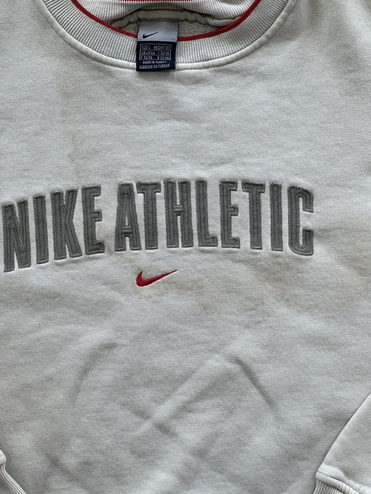 Nike Vintage Y2K Nike Athletic Swoosh Crewneck Large Size US L / EU 52-54 / 3 - 5 Thumbnail