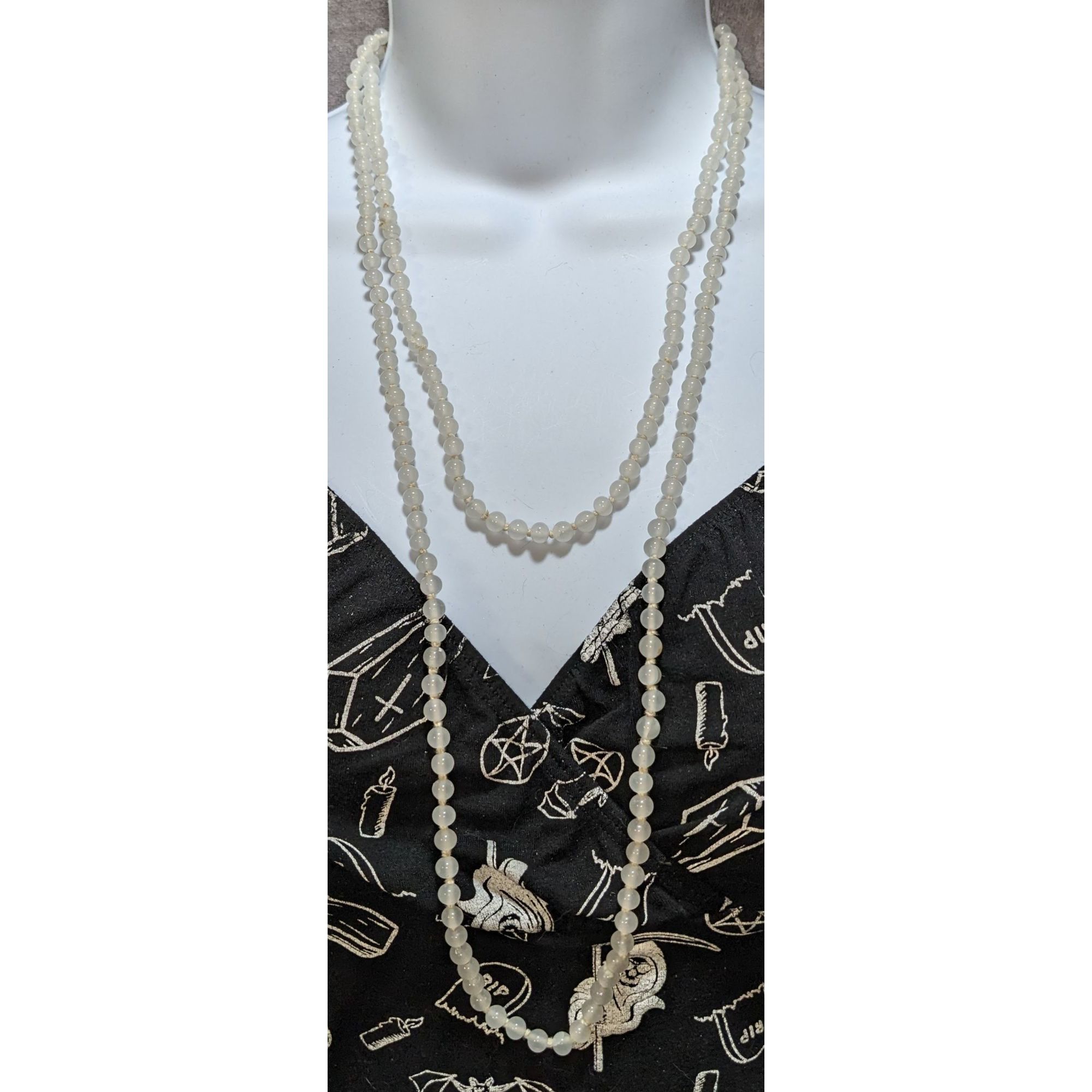 Other Vintage White Glass Beaded Necklace With Hidden Box Clasp Ja Size ONE SIZE - 3 Thumbnail