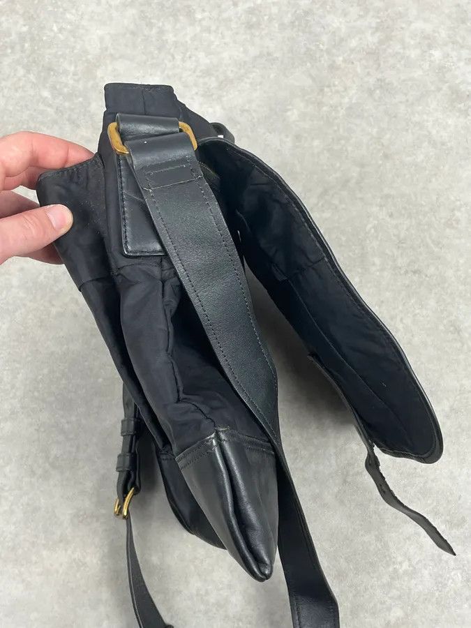 Prada 2000s Prada Black Hybrid Nylon Leather Shoulder Bag Size ONE SIZE - 8 Thumbnail