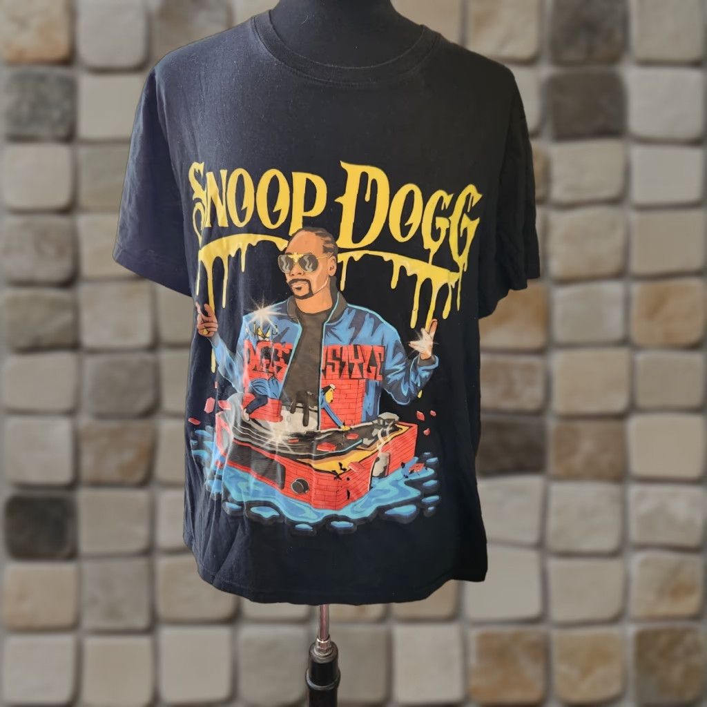 Vintage Snoop Dogg Doggystyle Men's Rap Graphic Black Short Sleeve T-Shirt Adult XL Size US XL / EU 56 / 4 - 1 Thumbnail