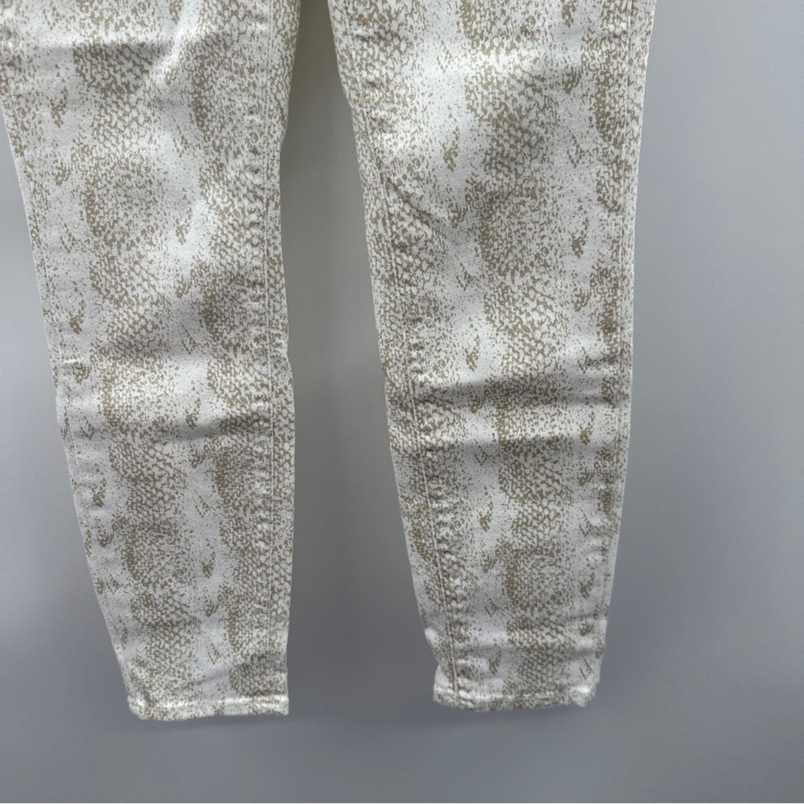 Paige Paige Hoxton Ultra White Snakeskin Print Ankle Skinny Jeans Size 26" / US 2 / IT 38 - 4 Thumbnail