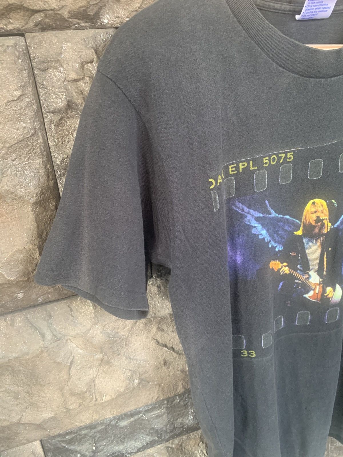 Vintage Vintage 1999 Kurt Cobain T shirt (Resize) Size US M / EU 48-50 / 2 - 6 Thumbnail
