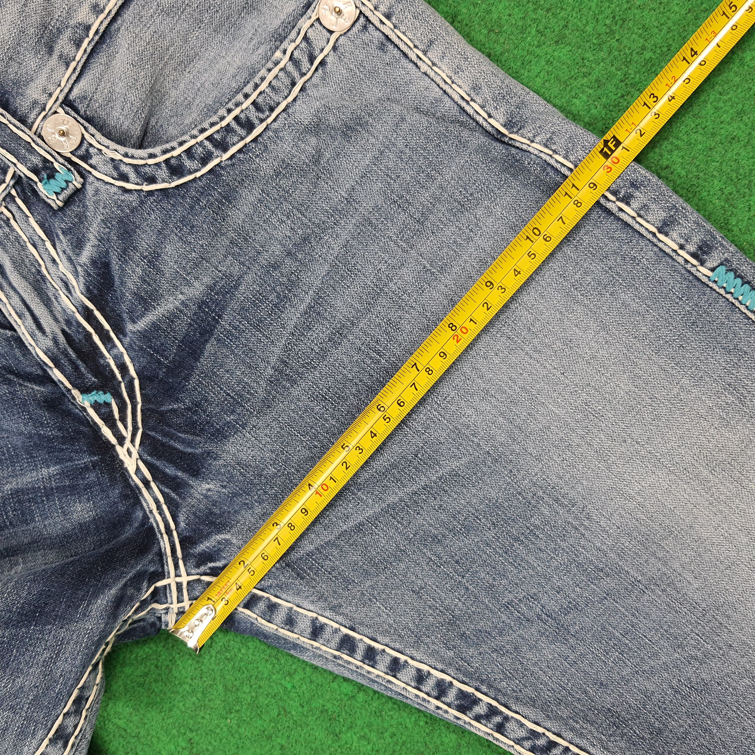 True Religion Vintage True Religion Ricky Super T Jeans C297N10 Size US 31 - 15 Thumbnail