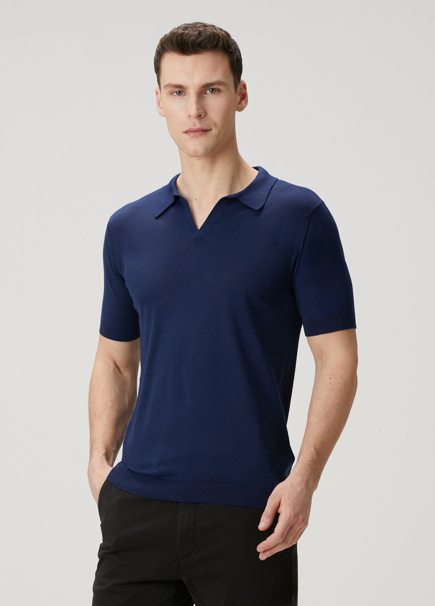 John Smedley JOHN SMEDLEY Noah navy blue knit cotton polo shirt Large q Size US L / EU 52-54 / 3 - 1 Thumbnail