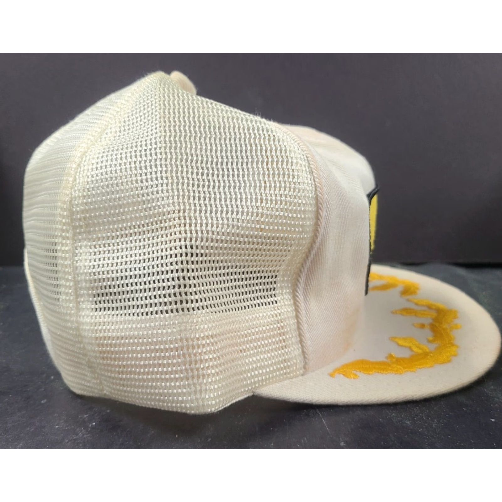 Vintage VINTAGE K-Products USA MADE Lynks Seeds Farm Patch Trucker Hat/Cap Oak Leaves White Adjustable Men Hats USA Farming 90s Concert Event Theme Mens Size ONE SIZE - 7 Thumbnail
