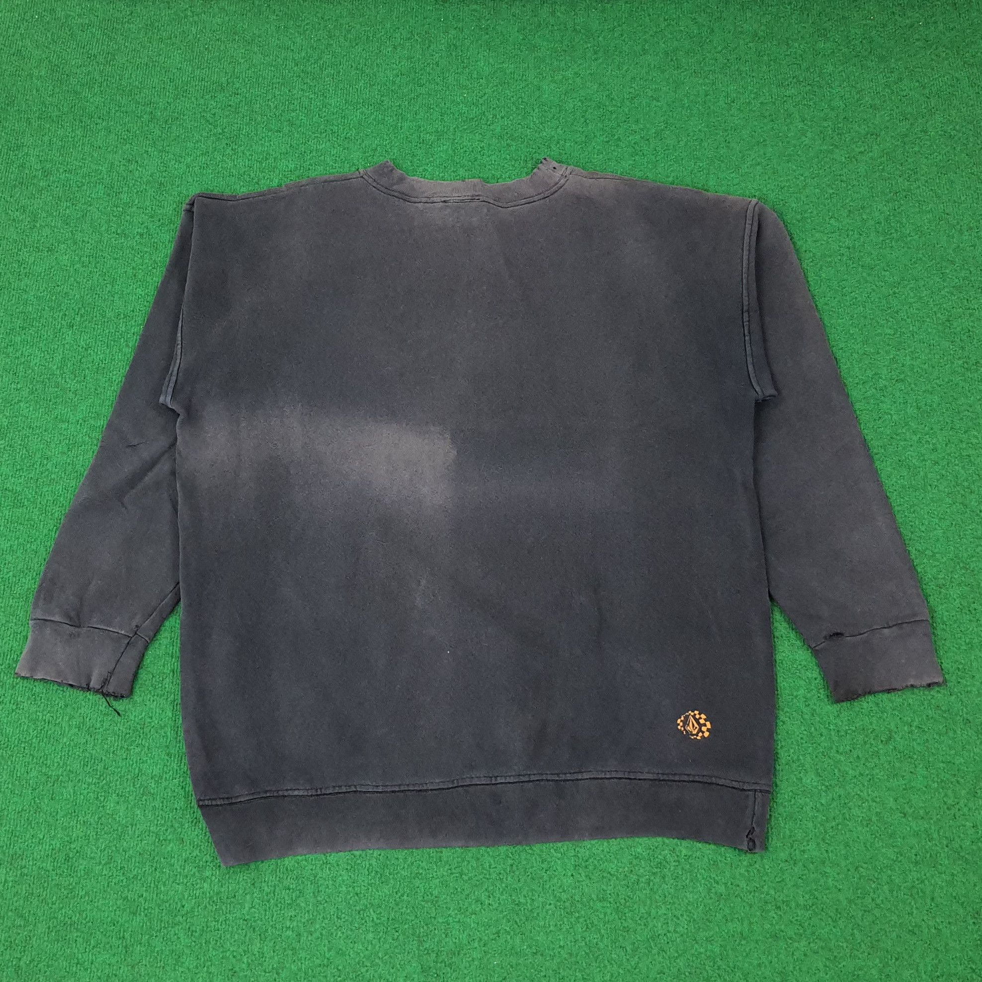 Japanese Brand × Volcom Vintage Volcom Streetwear Sweatshirts C229N12 Size US XL / EU 56 / 4 - 3 Thumbnail