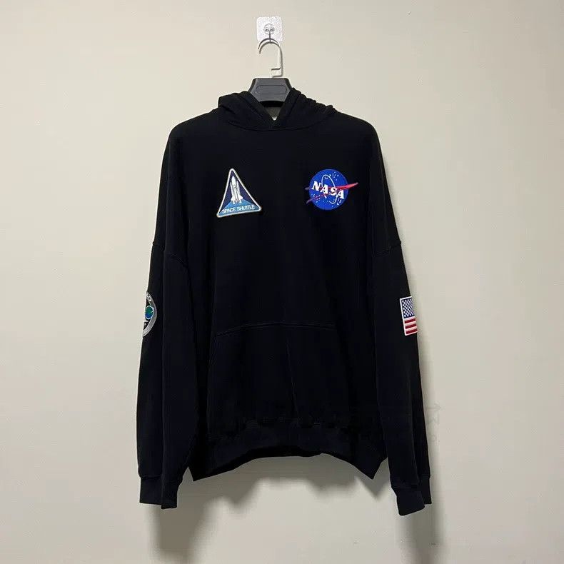 Balenciaga Balenciaga Black Hoodie Size US XXS / EU 40 - 1 Thumbnail